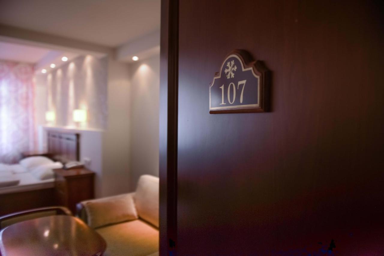 Hotel Pahuljica วลาซิส ภายนอก รูปภาพ