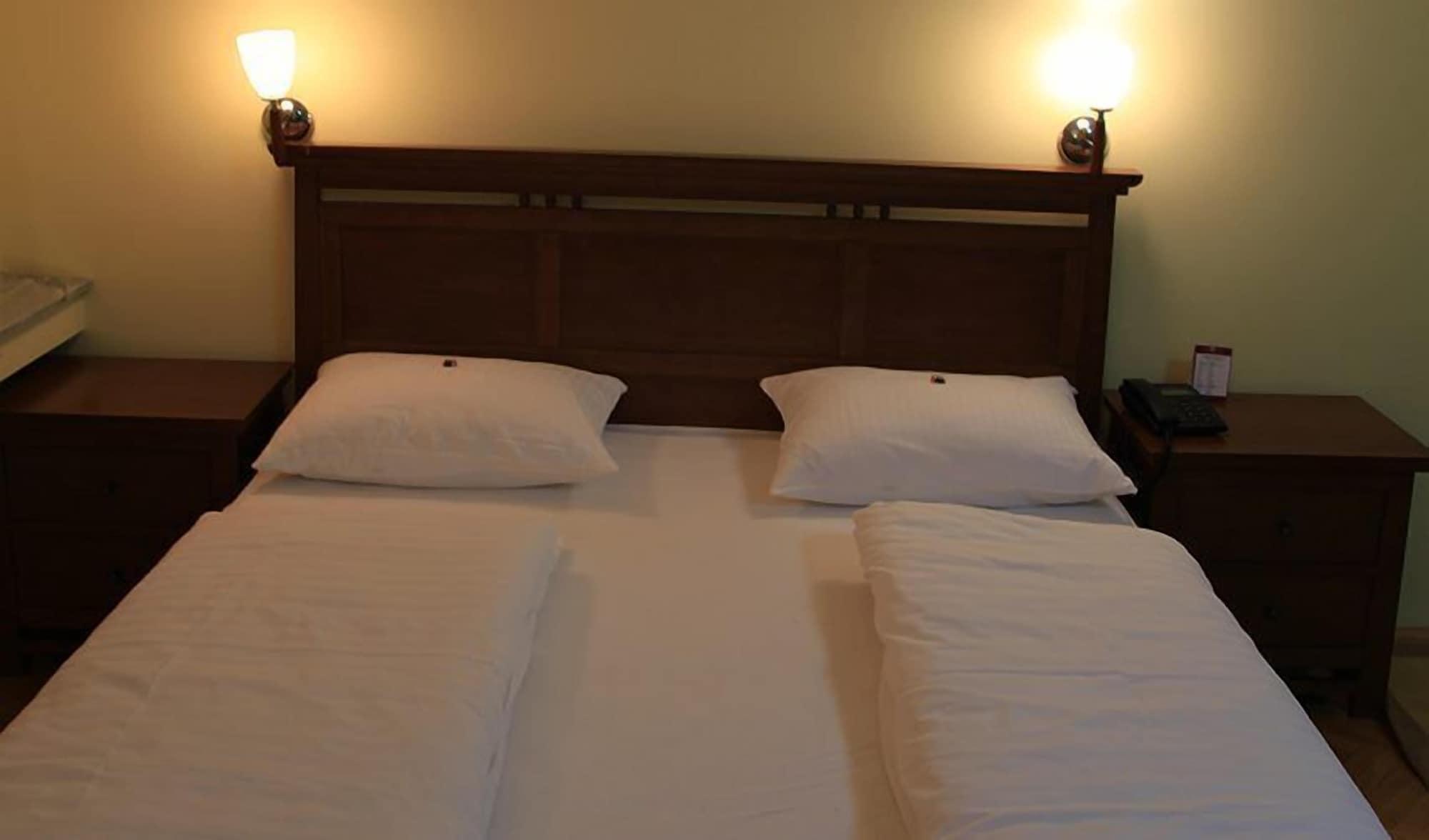 Hotel Pahuljica วลาซิส ภายนอก รูปภาพ