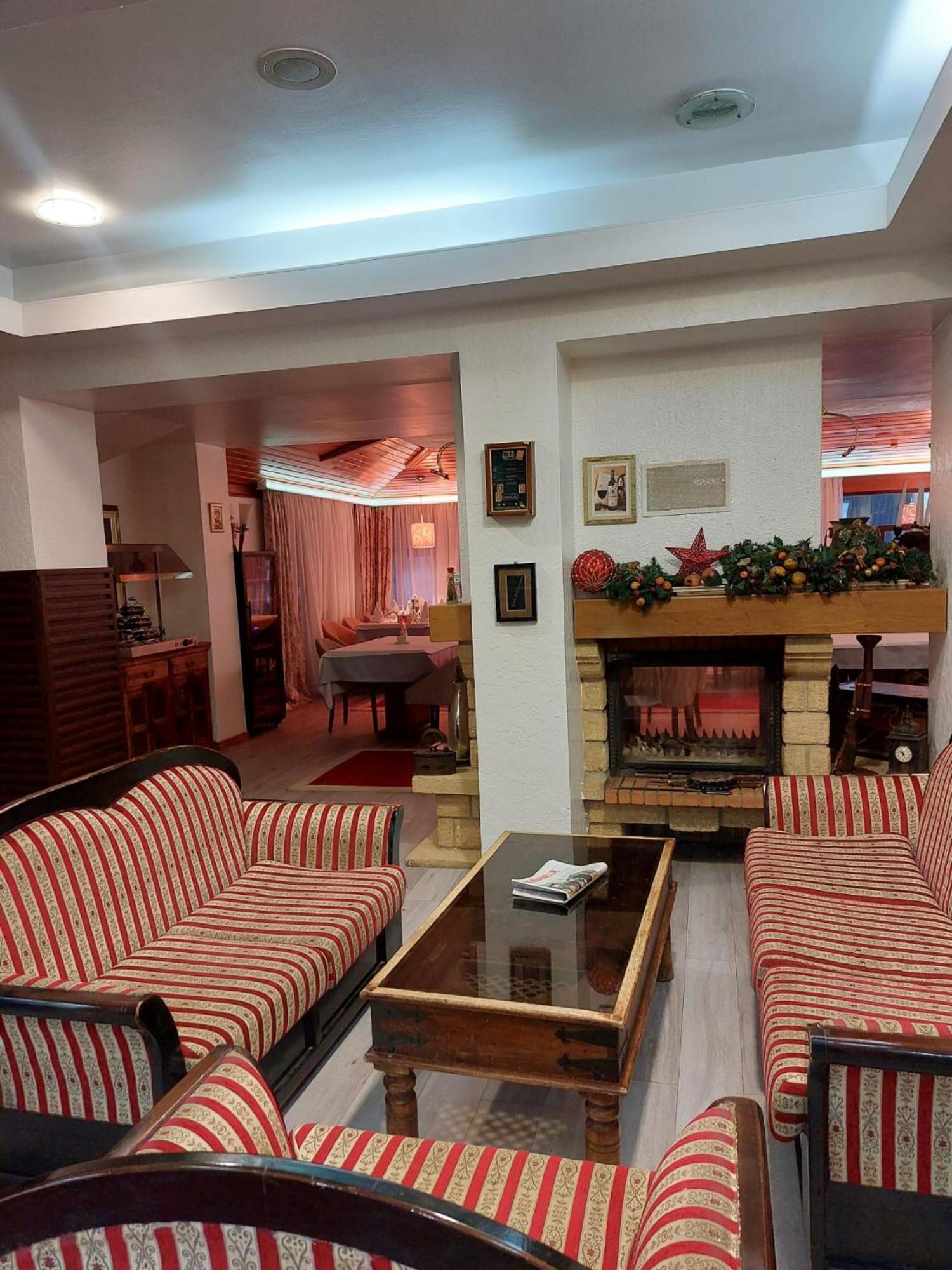 Hotel Pahuljica วลาซิส ภายนอก รูปภาพ